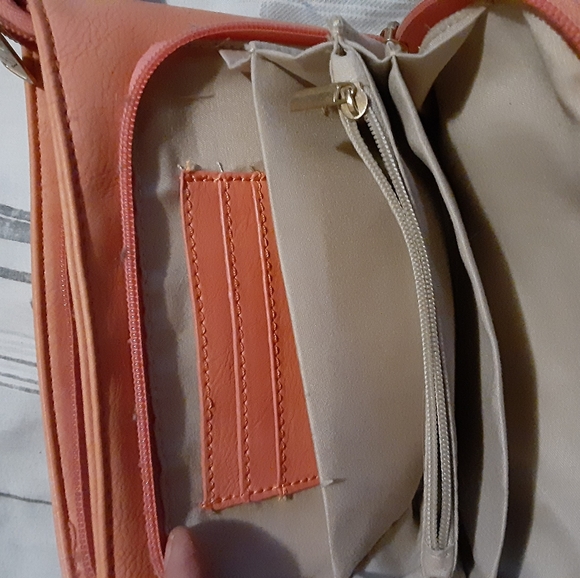 Purse - Picture 2 of 3
